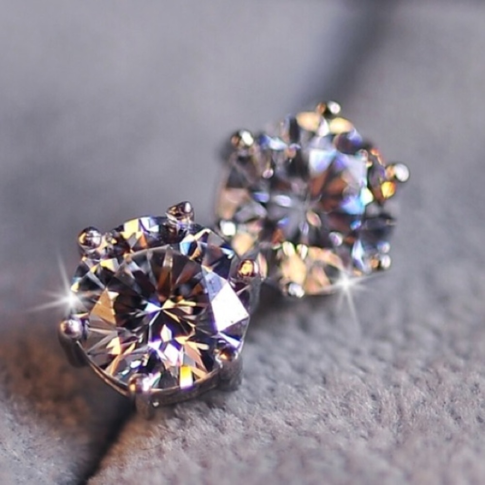 LAST!🌹ELEGANT Lg,925 2Ct CZ Studs 5Star Stunning! - Picture 3 of 3